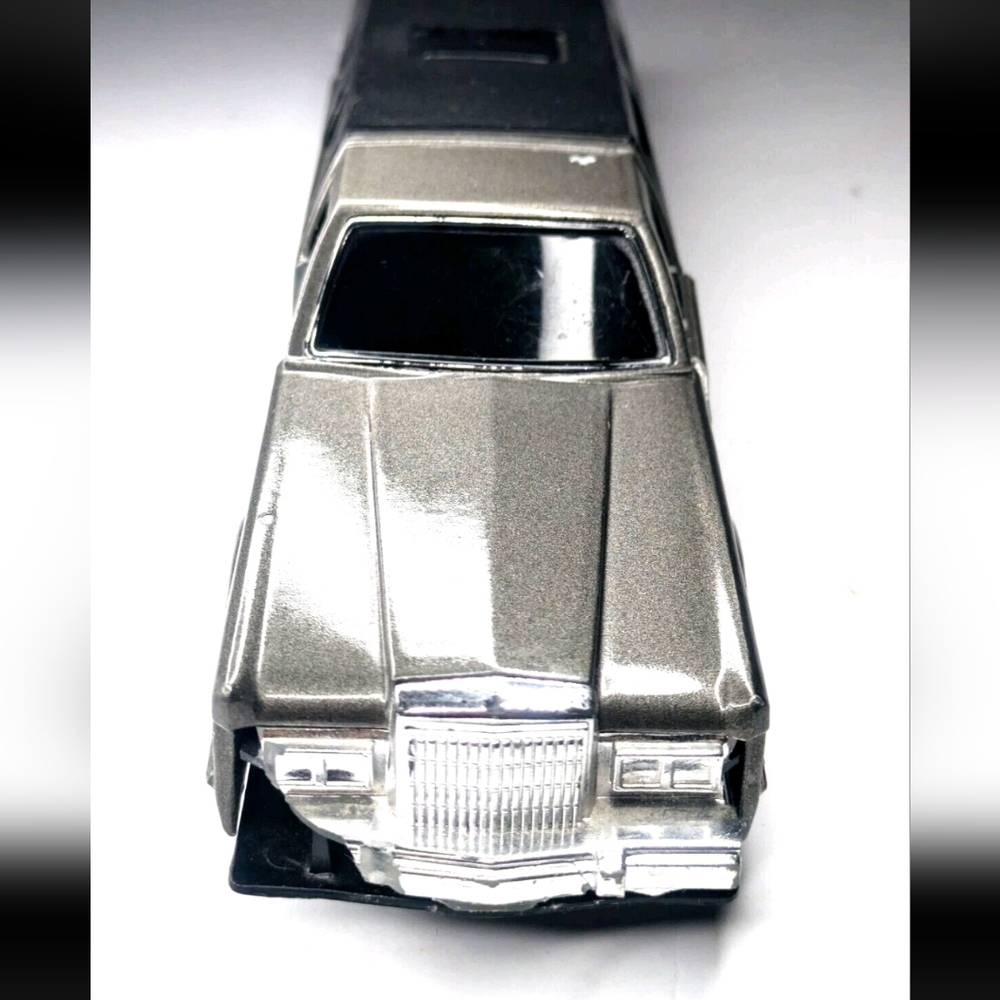 Vtg Majorette Limousine Grey No.3045 Opening Doors and Sunroof 1/32 accidented